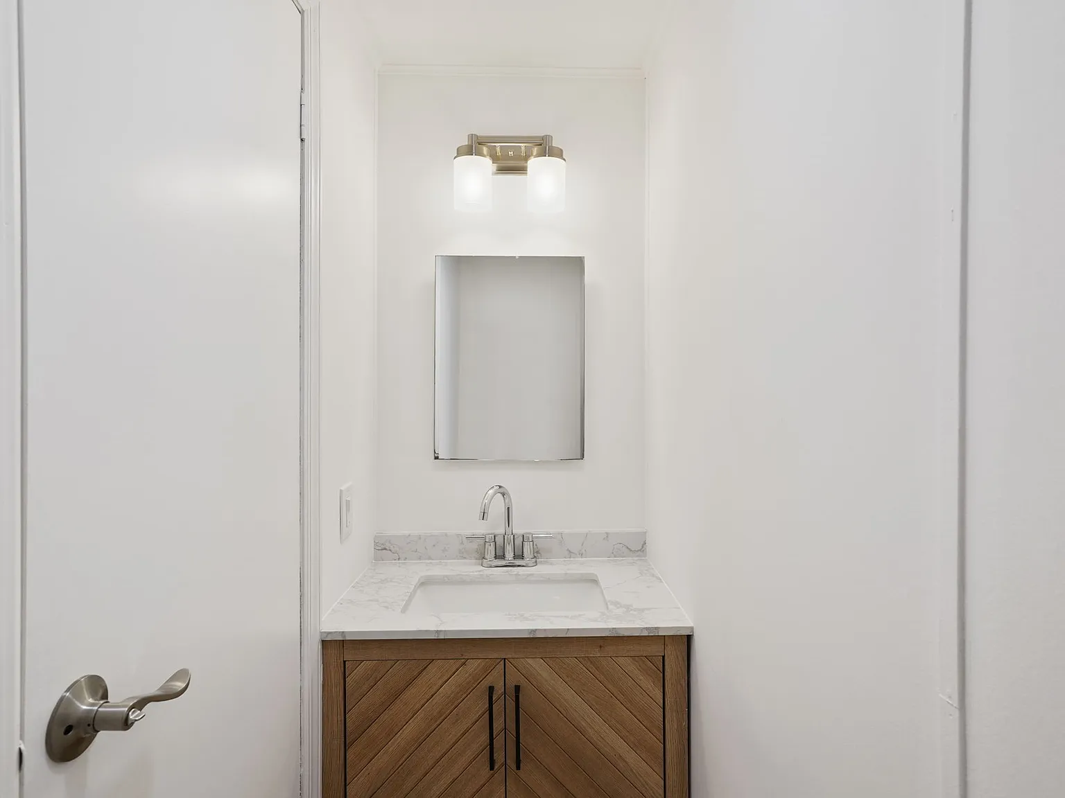 9 Crescent Park Road - 1 — Photo 2
