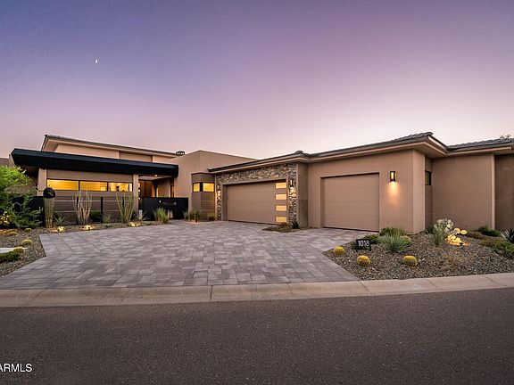 2nd image of 37200 N CAVE CREEK Road #1018