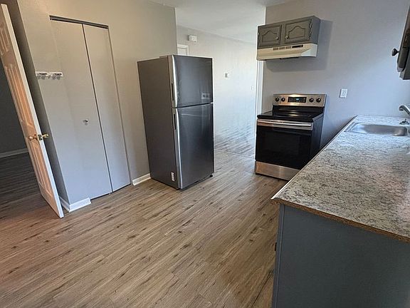 2nd image of 155 6th Ave APT 3