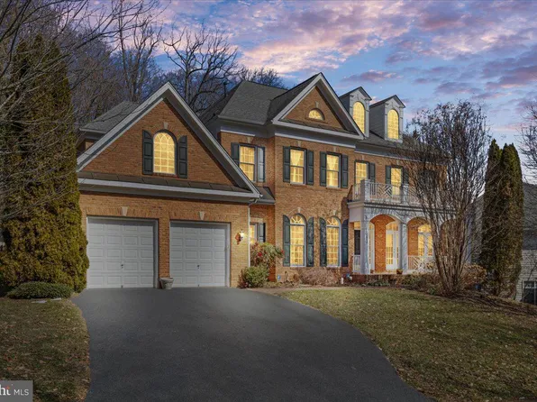 6424 Recreation Ln, Falls Church, VA 22041
