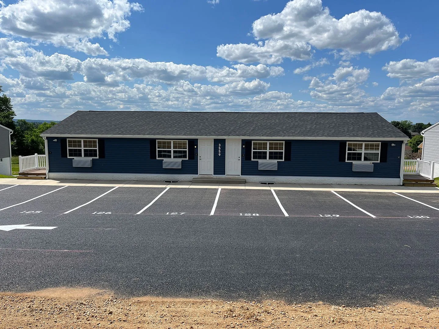 Salem Run Apartments - Phase 1 — Photo 2