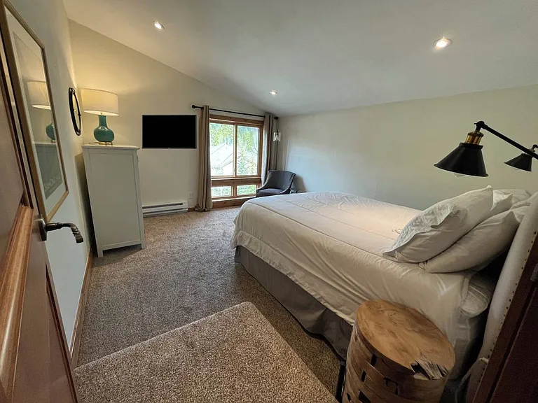 250 Ski Hill Rd #10 — Photo 11