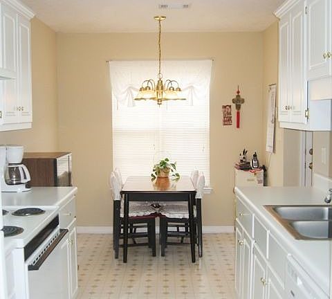 3rd image of 320 Crawford Mill Ln