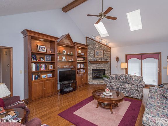5th image of 704 Plenmar Dr