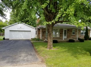 2822 Cherokee Ln, New Castle, IN 47362