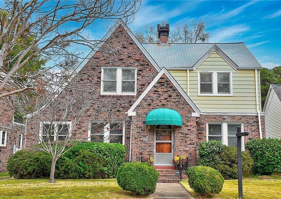 1st image of 136 Fayton Ave