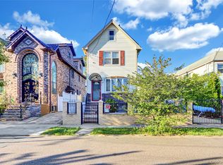 150-27 16th Rd, Whitestone, NY 11357