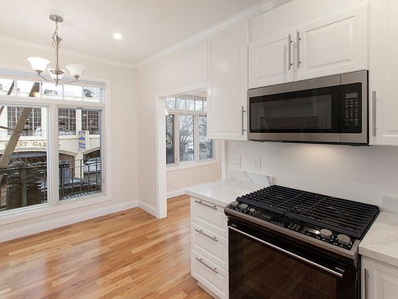 2nd image of 1730 Sacramento St APT 1