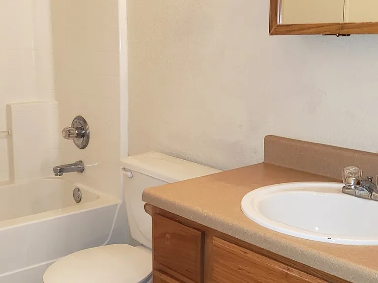 811D Industrial Ave #D — Photo 14