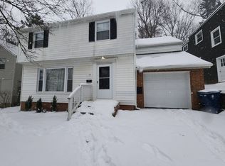 1195 Oxford Rd, Cleveland Heights, OH 44121