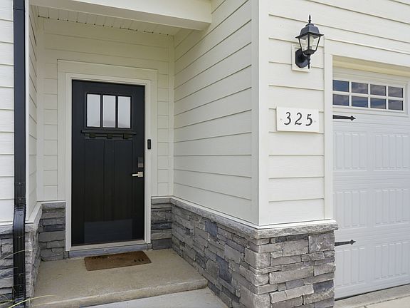 4th image of 325 Ruby Cate Way