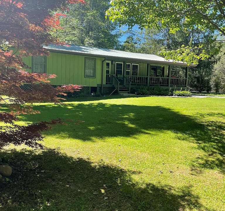 1st image of 109 Twin Ponds Ln