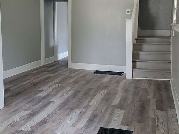 3rd image of 1704-1706 Wyoming St #1704