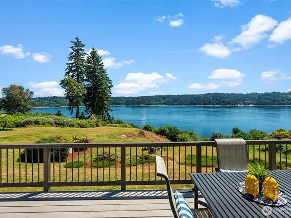 12715 Hallstrom Drive NW, Gig Harbor, WA 98332
