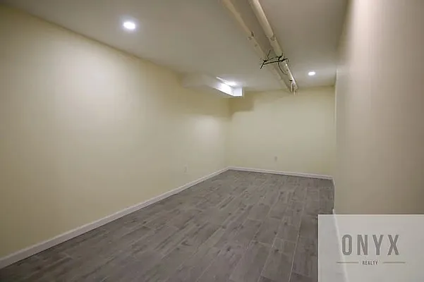 Rented by Onyx | media 26