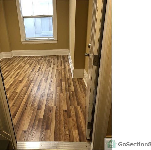 1st image of 517 Broadway St #3