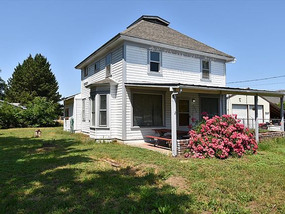 2nd image of 1126 McCarroll St