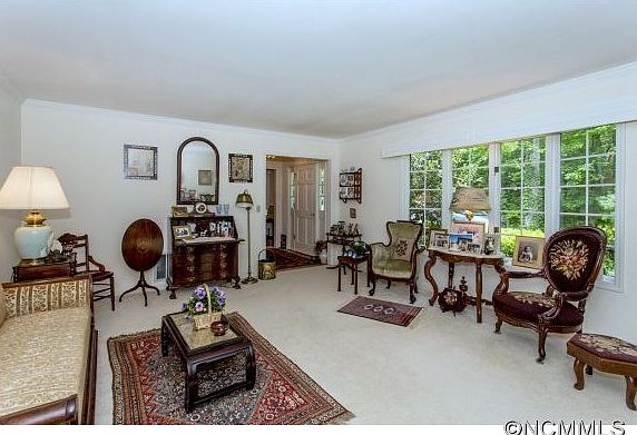 2nd image of 505 Carolina Dr