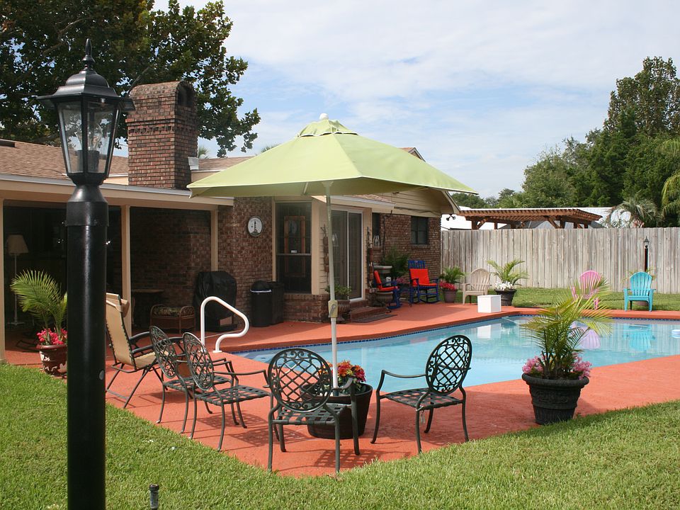 1st image of 112 Southwind Cir