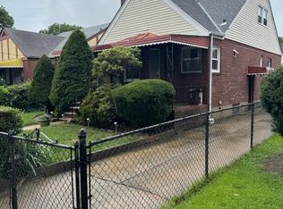 13176 233rd Street, Rosedale, NY 11422