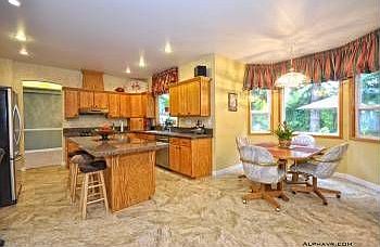 4th image of 14992 SE Hickory Ct