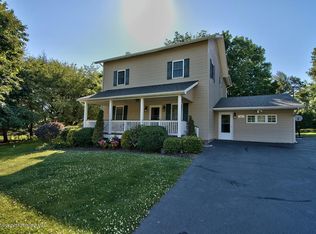 607 Layton Rd, Clarks Summit, PA 18411