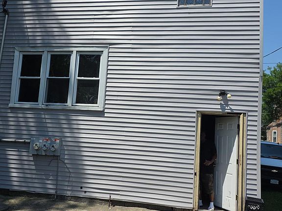 4th image of 5621 S Elizabeth St Basement 3