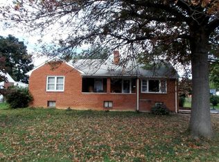 1811 S Talbott Pl, Waynesboro, VA 22980