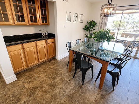 3rd image of 4950 N MILLER Road #212