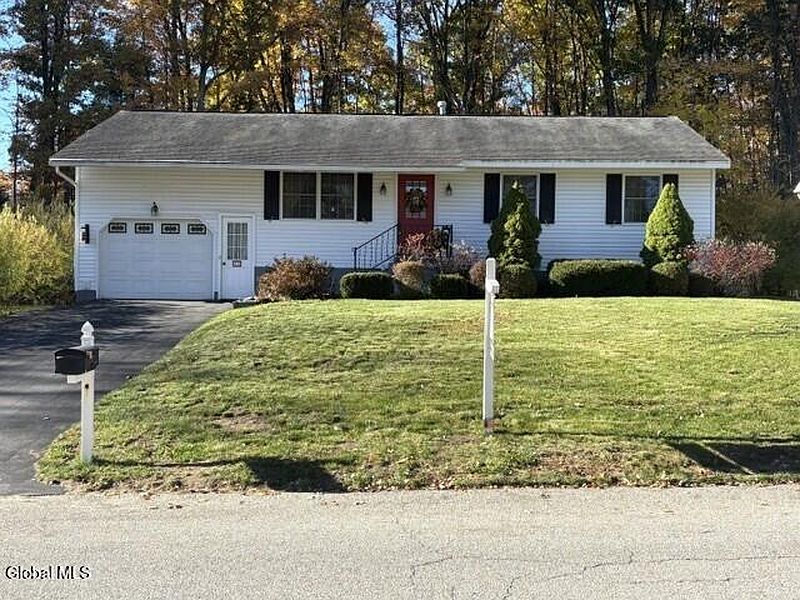 2nd image of 27 Ferndell Spring Drive