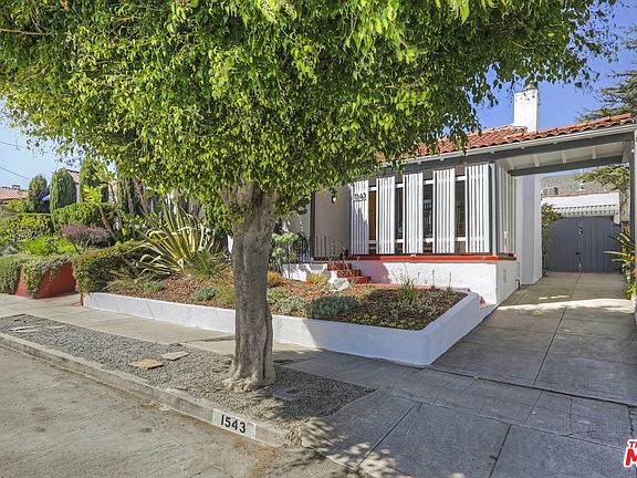 2nd image of 1543 Angelus Ave