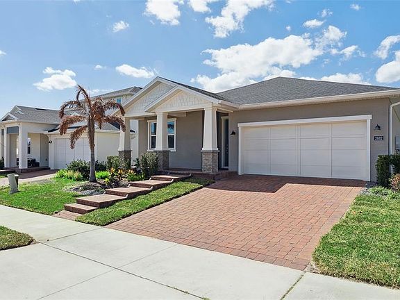 2nd image of 2682 Park Ridge St