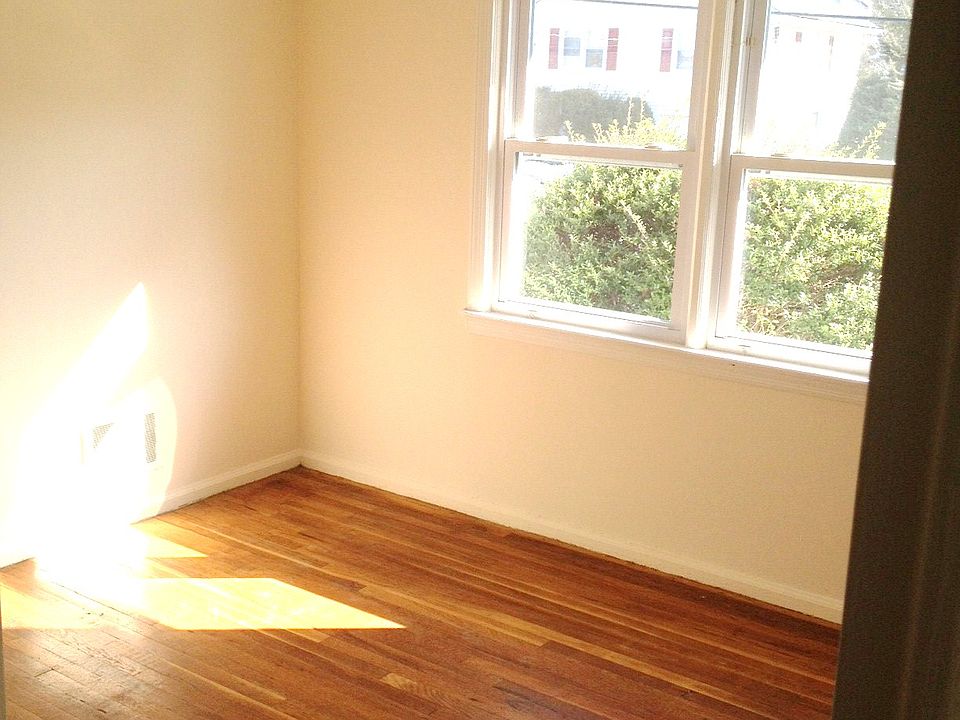 beautiful sunlit bedrooms