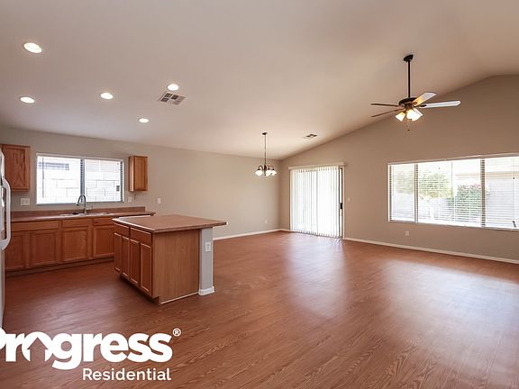 5th image of 1385 E Santa Fiore St