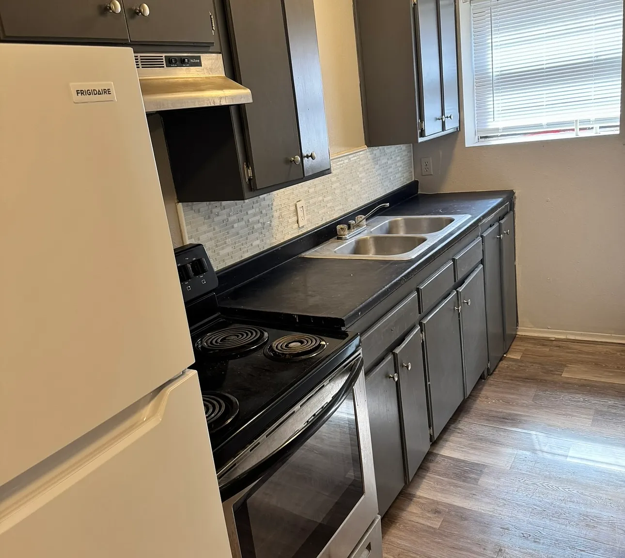 500 SW 10th Ave — Photo 3