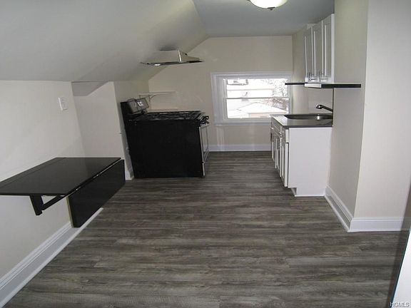 4th image of 229 N Fulton Ave #3