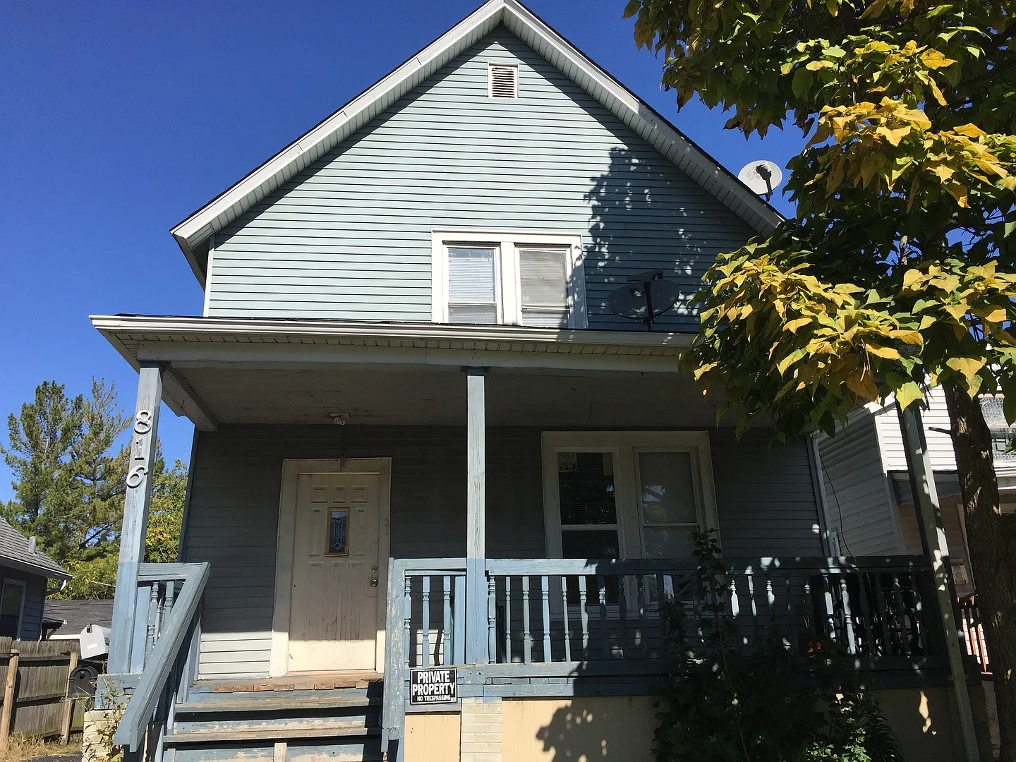 816 Edwards St photo 1
