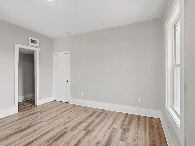834 Worthington Street — Photo 10