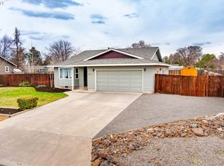2246 NW 15th St, Redmond, OR 97756