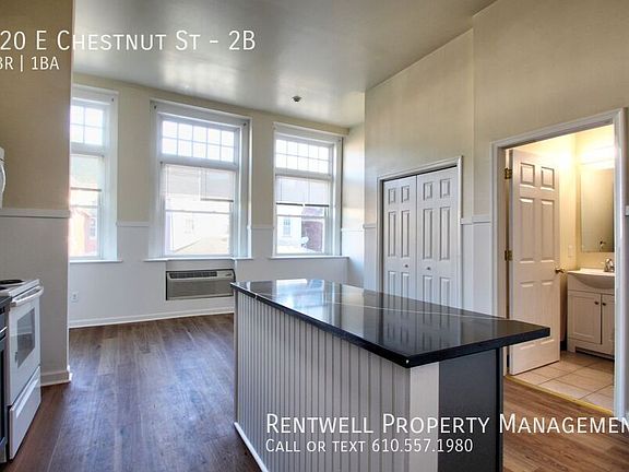 3rd image of 220 E Chestnut St #2B
