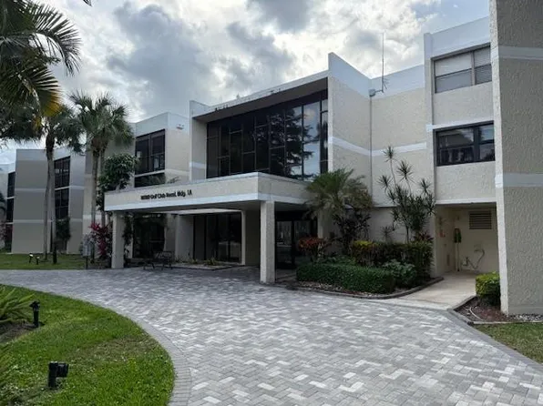 16500 Golf Club Road #104, Weston, FL 33326