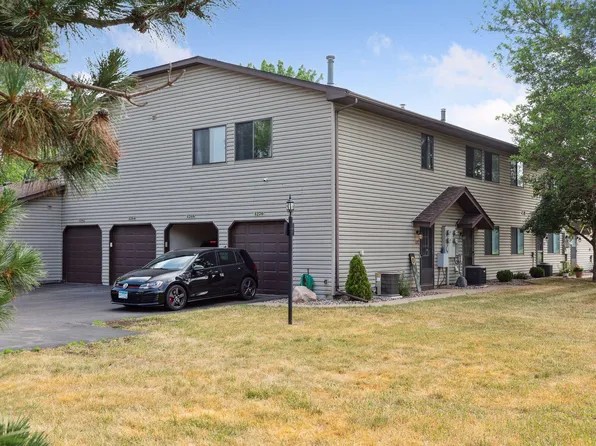 1270 Greenbriar Ct #28, White Bear Township, MN 55110