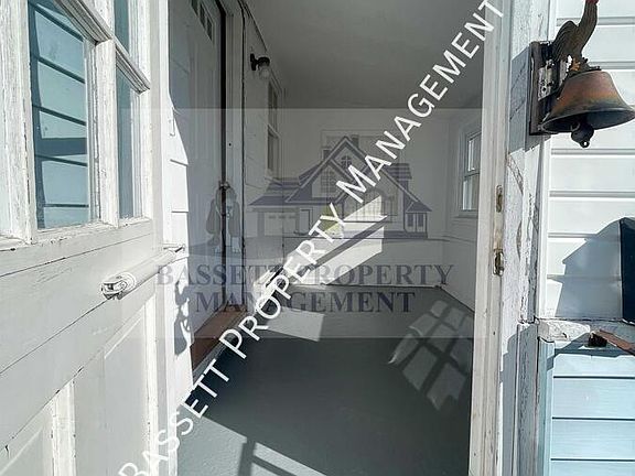 3rd image of 1952 Middletown Ave #2