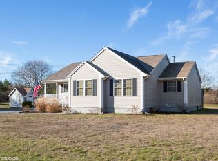 129 Charlestown Beach Rd, Charlestown, RI 02813