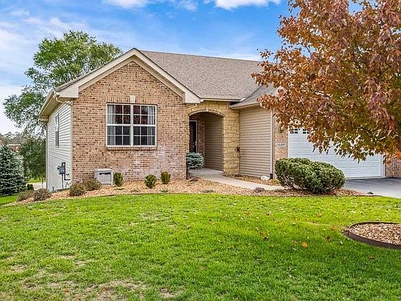 2nd image of 15307 Cherry Cir
