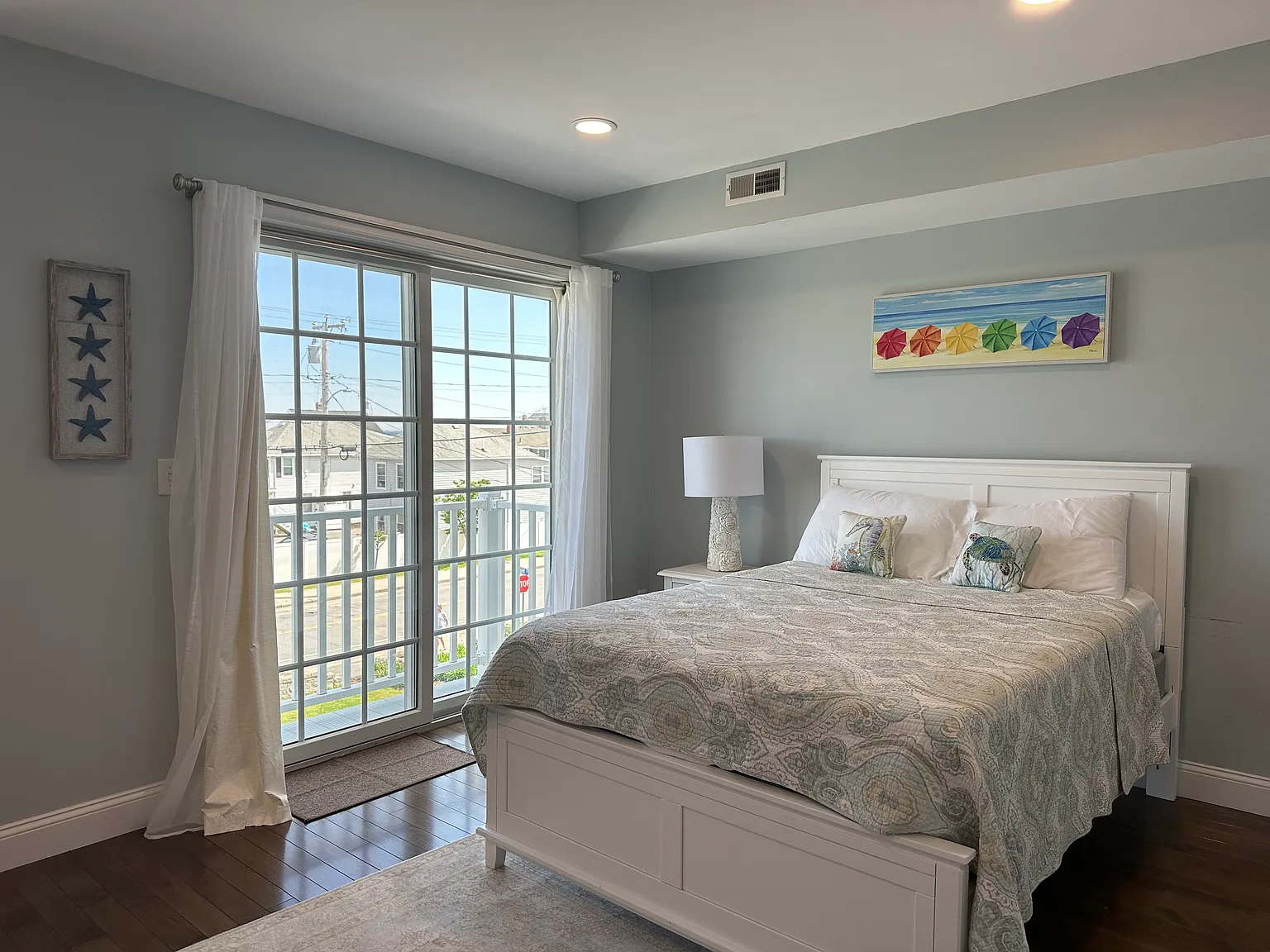 4 bed, 3.5 bath, 2800 sqft, $4,000 — Photo 4