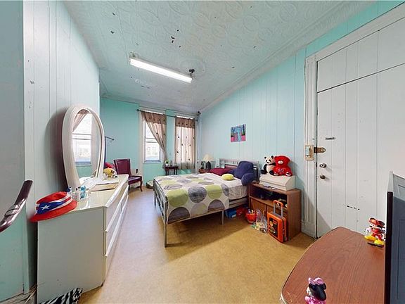 5th image of 248 Saint Nicholas Ave