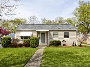 634 N Hine Ave, Waukesha, WI 53188