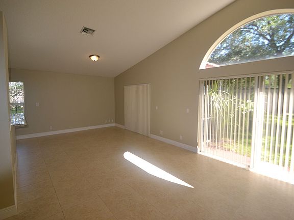 5th image of 5760 NW 48th Dr