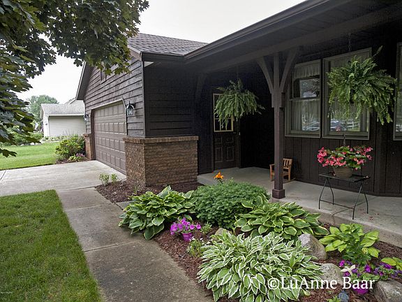 2nd image of 6203 George Ann Ct NE